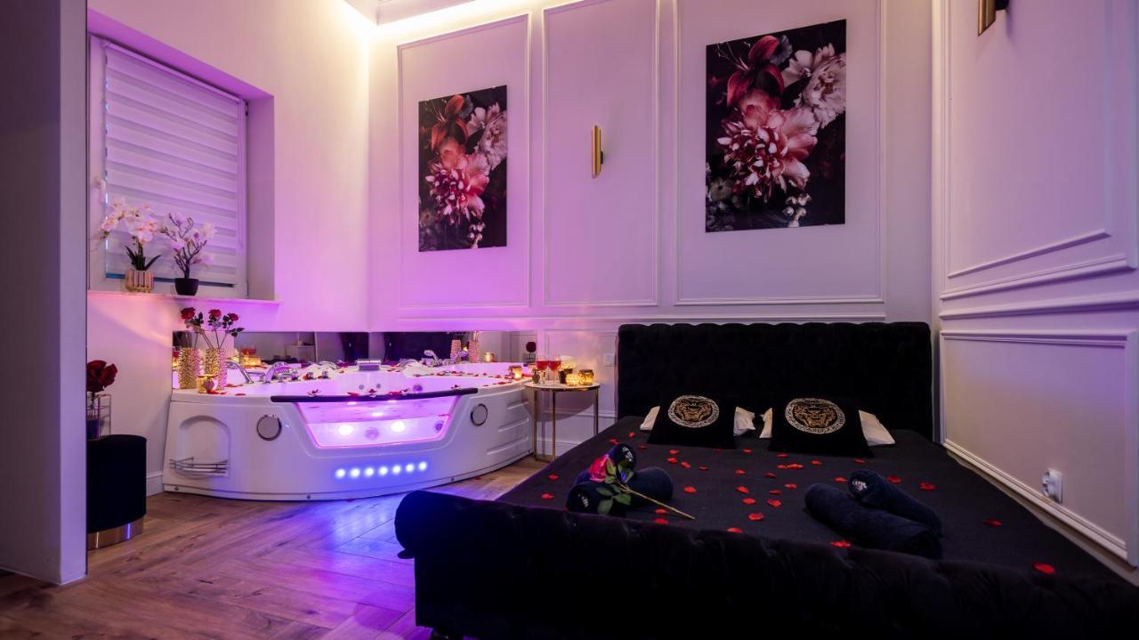 Vistula Boulevards Jacuzzi Apartment Cracovia Esterno foto